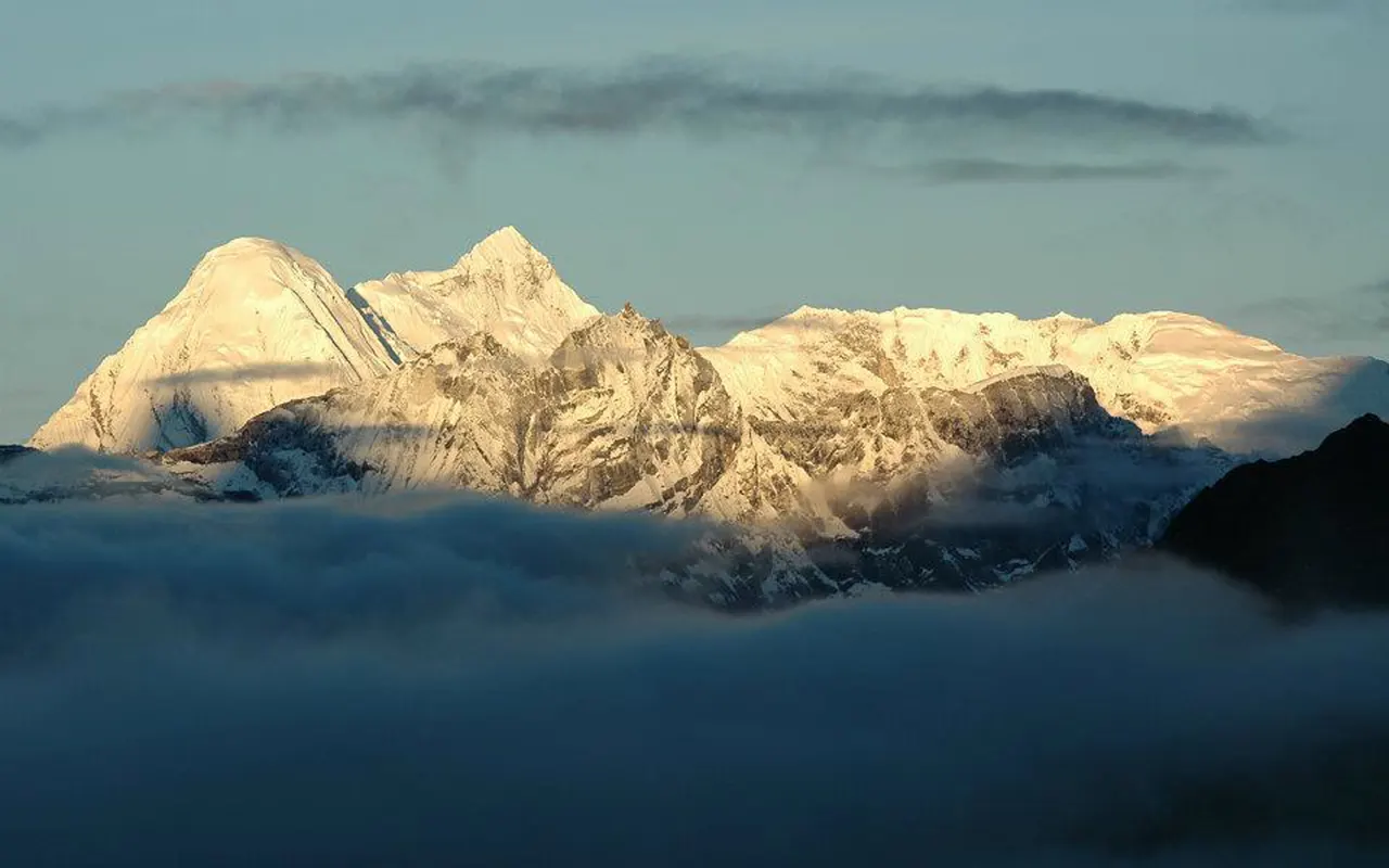 Everest Base Camp Trek Via Gokyo Lake