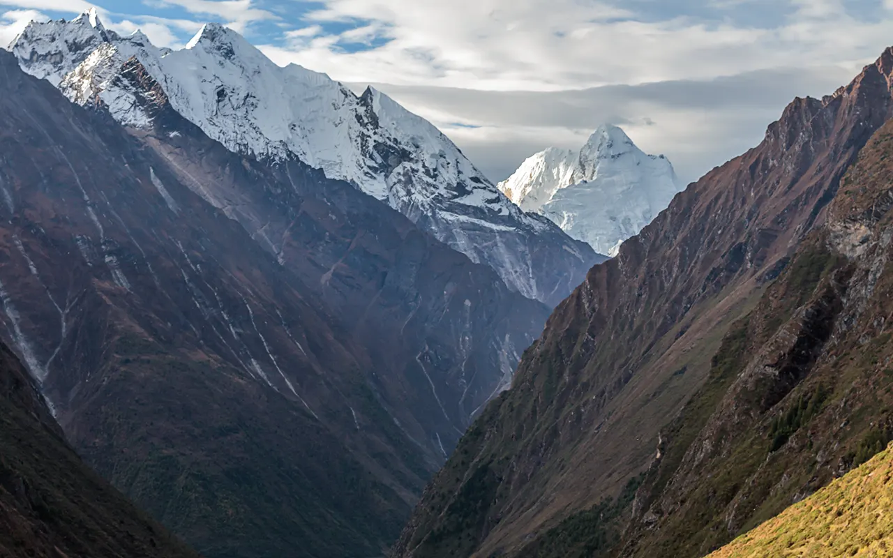 Tsum Valley Mountain Views