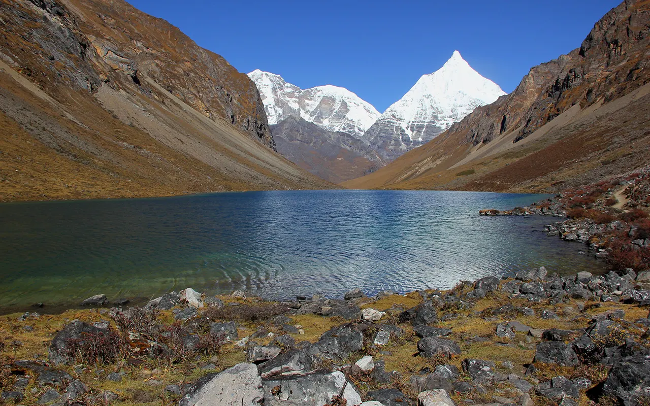 Jomolhari Trek