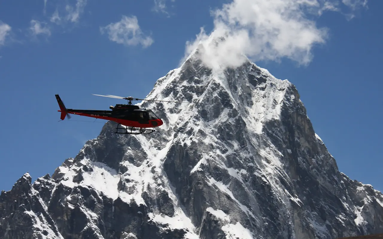 Luxury Mera Peak Climbing with Heli Return